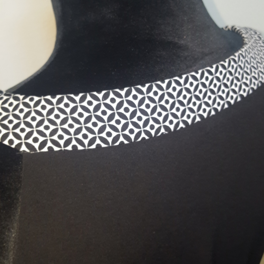 ❤HP❤NWOT WHBM Black & White Dress❤ - Picture 8 of 12